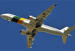 Foi só falar! Já está sendo testado em São José dos Campos o novo A-190 da Embraer destinado à Presidência da República. Se for uma versão LR(Long Ranger) dá até prá ir para a Europa.
