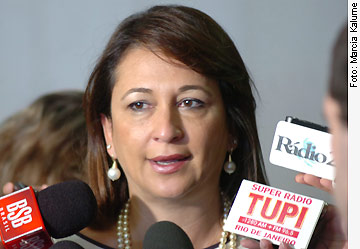 Kátia Abreu, a senadora das blusinhas tigradas, quer debater o óbvio com uma CPI sobre o MST.