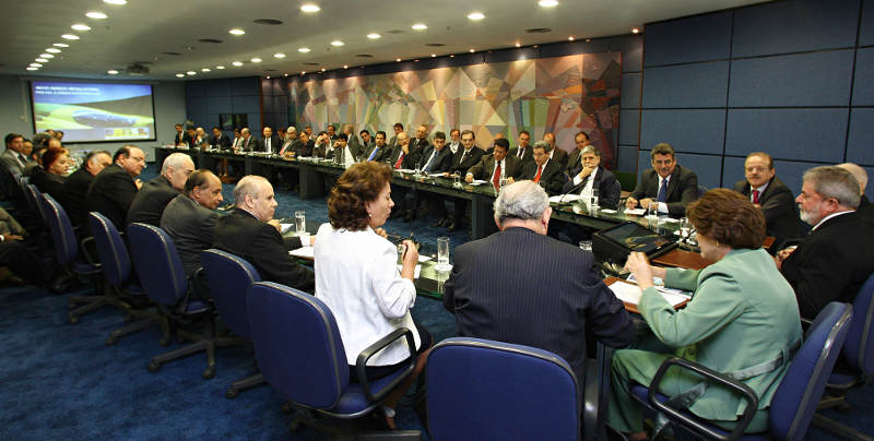 A apresentação midiatica do programa do petróleo pré-sal