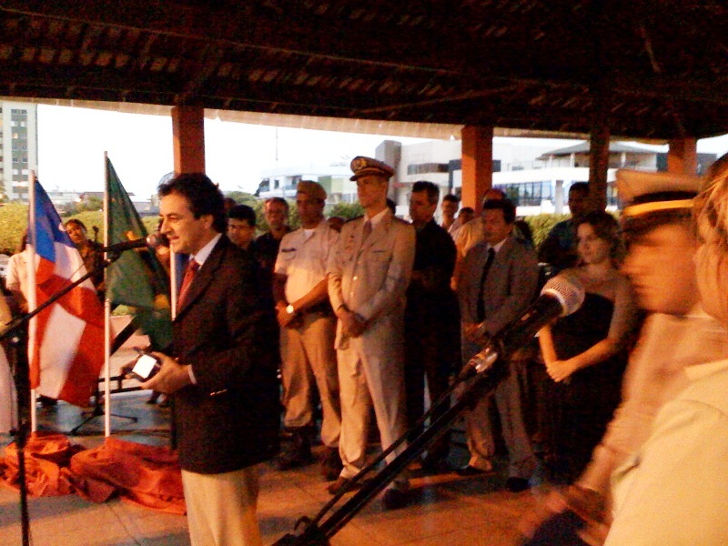 Oziel discursou agradecendo sua escolha para padrinho