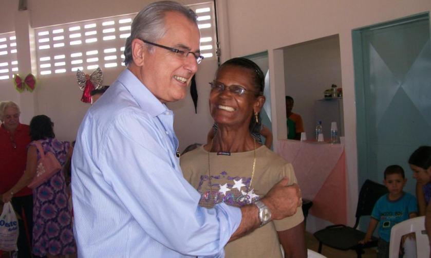 Santa Cruz e Maira foram festejar com os idosos