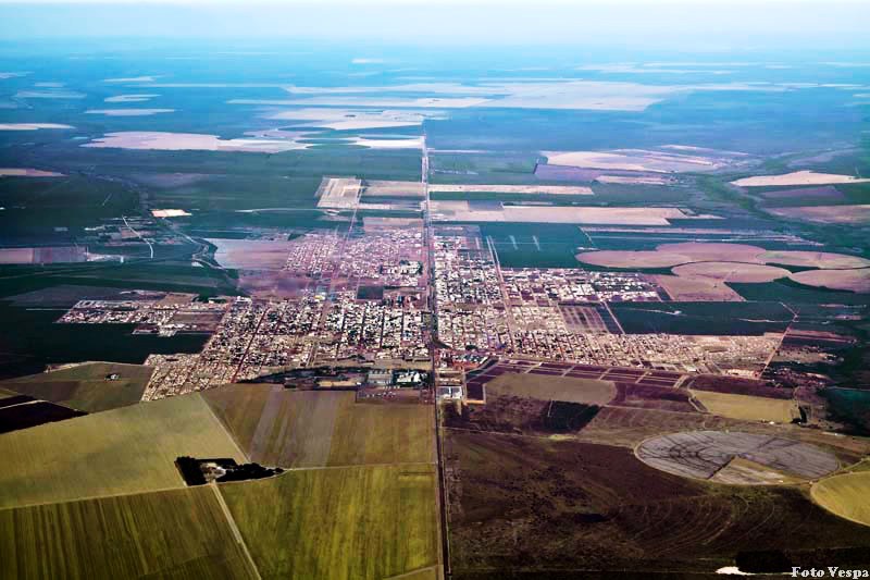 Luís Eduardo em todo de Vespa: a força do agronegócio gerando divisas