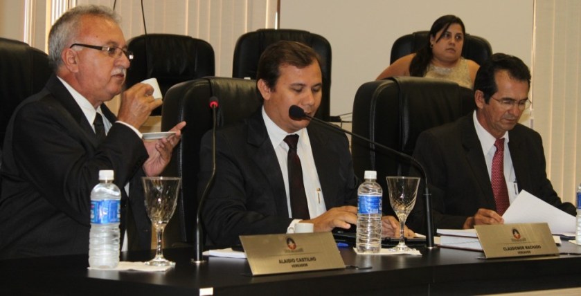 Alaídio: experiente, aproveitou a sessão para um cafezinho.