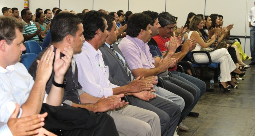 O auditório do Forum permaneceu lotado durante a longa audiência