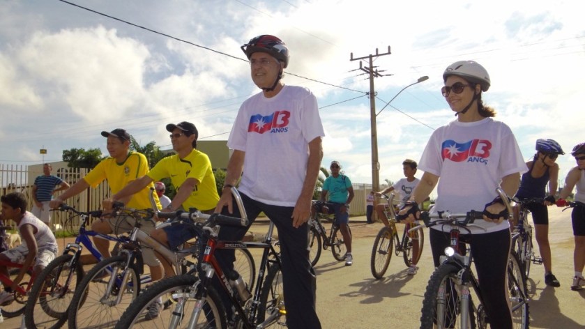 Humberto e Maira participaram do passeio ciclístico.