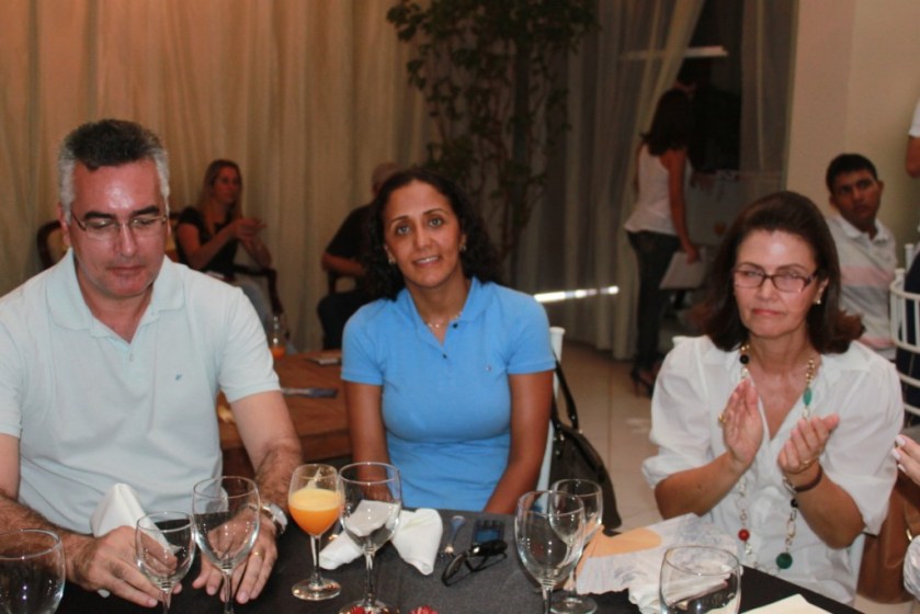 O médico Luciano Trindade, a secretária de Saúde, Soraya Trindade e a secretaria de Ação Social, Maira de Andrada Santa Cruz