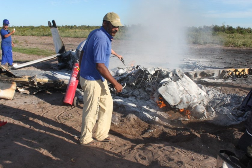 acidente aviãO 013