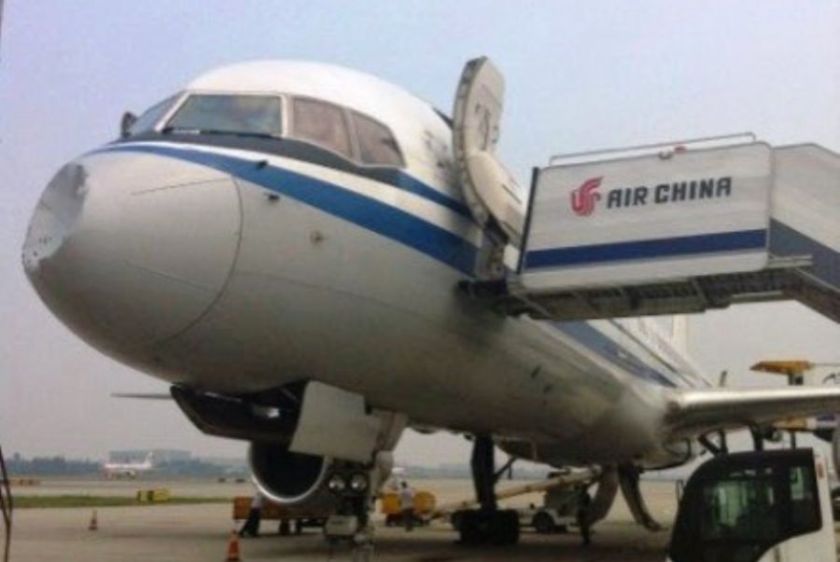 Avião foi atingido por ovni na ponta