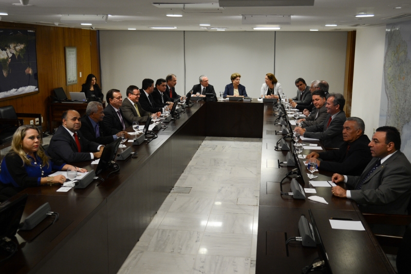 reunião com partidos