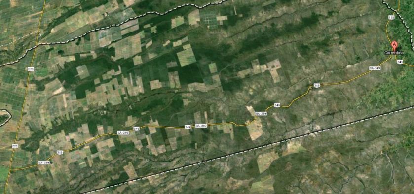 A BA 349 é uma estrada estreita, com grandes retas e tráfego de grandes e lentos caminhões.