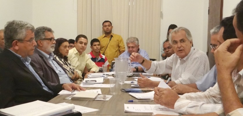 Os municípios necessitam firmar os consórcios, isso barateia custos e o oeste precisa de um Aterro Sanitário, porém precisamos  apresentar projetos. Foto Claudio Foleto