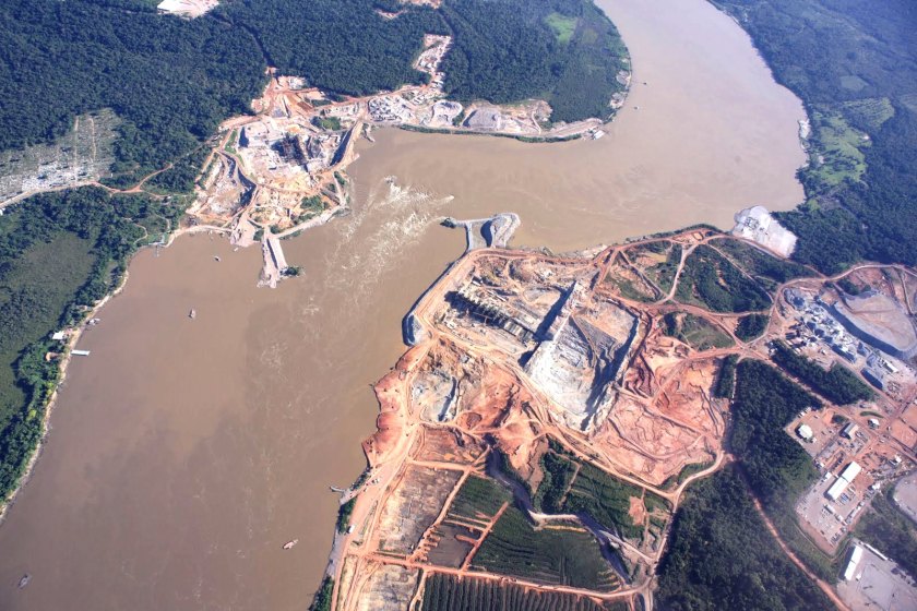 Usina Santo Antônio, a joia da corôa do sistema energético, sem possibilidade de chegar até o consumidor.