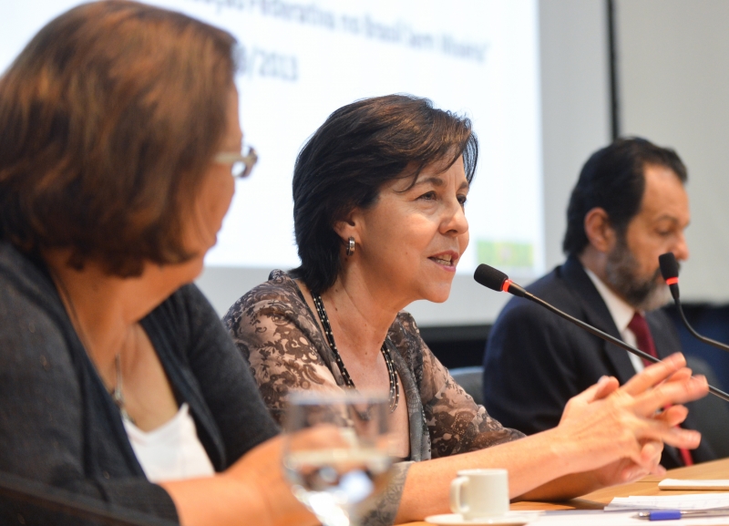 O 2º Seminário Nacional sobre Pactuação Federativa no Brasil Sem Miséria reúne representantes de governos estaduais e do DF para compartilhar experiências sobre ações e programas de superação da extrema pobreza. Foto de Elza Fiúza, da ABr