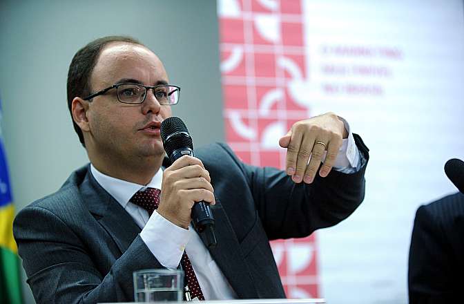 Ricardo Faria, do Ministério Fazenda, sugeriu ações a serem adotas por empresas de marketing multinível.