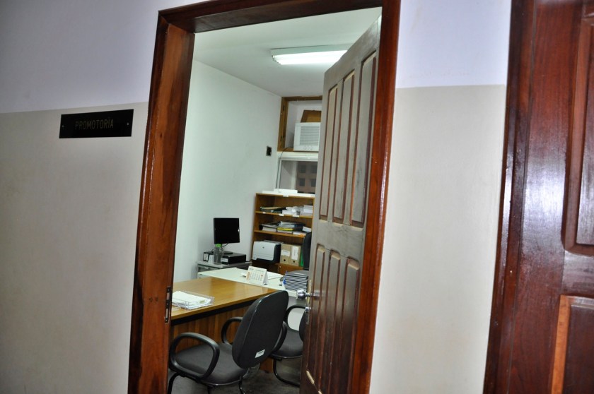 forum sala da promotoria arrombada