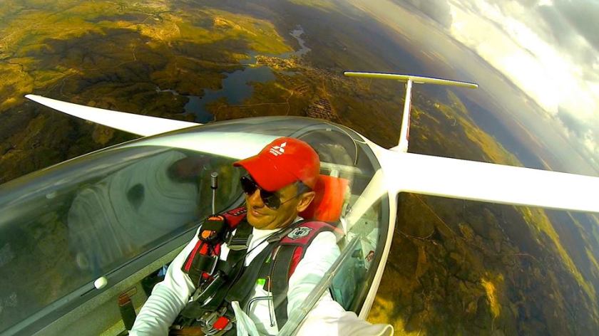 Formiga, ganhador no terceiro dia, em auto-retrato de treinamentos