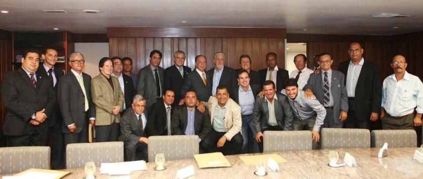 Quinze prefeitos da região participaram da audiência com o governador e relataram suas principais dificuldades.