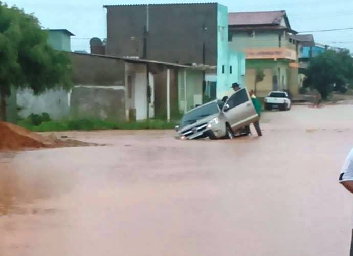 Foto de leitor publicada no blog de Sigi Vilares.