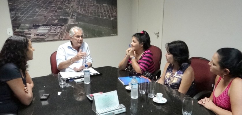 O prefeito se preocupou com a interpretação das médicas e compreenssão dos pacientes. As cubanas garantiram que estão aptas a se relacionar com  brasileiros.