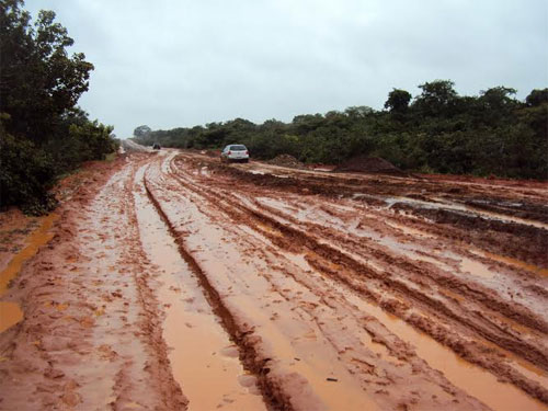 BR 135: lagos subterrâneos não impediriam asfaltamento dos últimos 20 km, do rio do Nado a São Desidério.