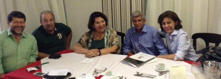 Juvêncio Ruy, o Editor, Eliana, Luiz Hollanda e Regina Figueiredo.