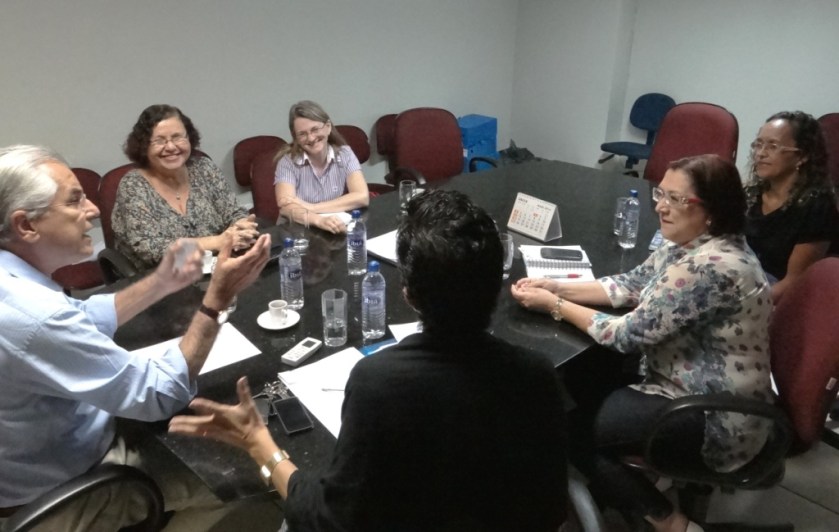 Humberto Santa Cruz se prontificou em agendar uma reunião com o secretário da Educação do Estado da Bahia, Osvaldo Barreto e junto com a DIREC 25,expor a situação do município.