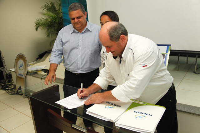 Lançamento Edital Fundesis na Bahia Farm Show 2013