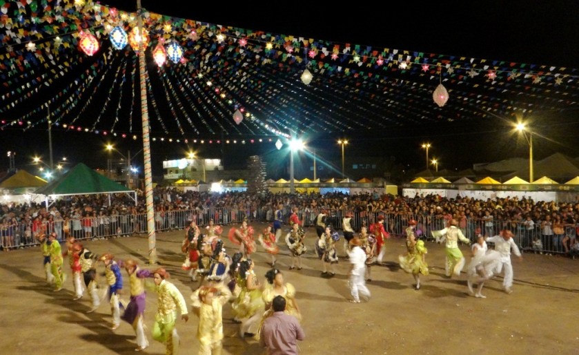 Além das atrações musicais as quadrilhas juninas prometem atrair um grande público para o circuito junino na Praça de Eventos do bairro Santa Cruz em Luís Eduardo Magalhães.