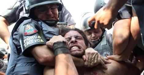 Protesto hoje em São Paulo: e bota força nesse tático!