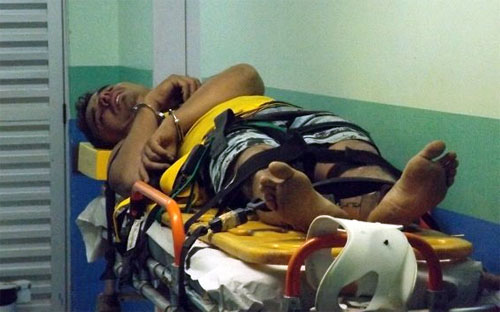 Antonio preso na UPA. Ele será responsabilizado pela morte do irmão.