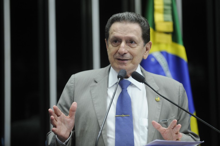 Senador Mozarildo, o autor do projeto