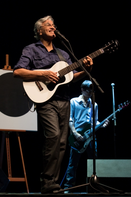 Caetano Veloso Abraçaço__dvd 2013__fotos -« Marcos Hermes_96 (1)