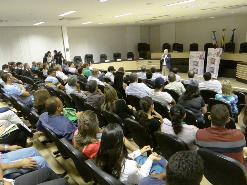 Humberto salientou que cidade poderia ter problemas menores se tivesse planejamento no passado