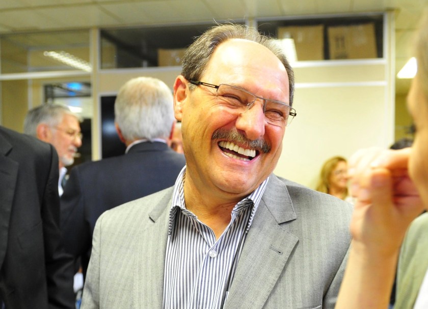 Sartori em foto de Luiz Chaves