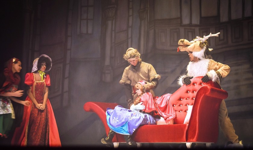 Frozen - Foto 1 - Cia de Teatro Carlo Moreira