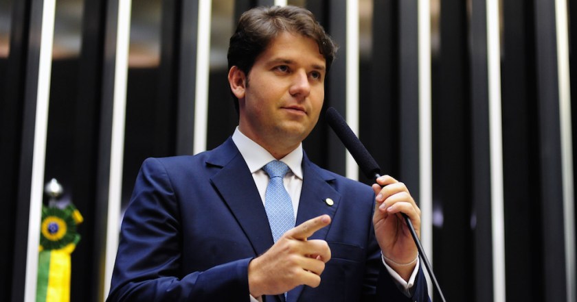 Argôlo, menino levado, em foto de Gustavo Lima, da Câmara.