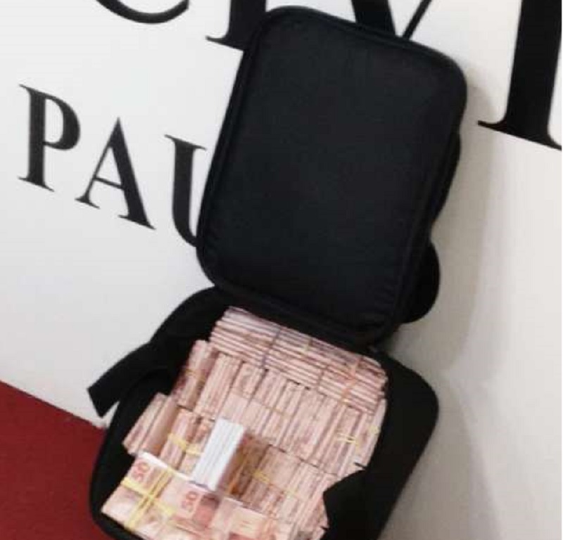 mala-dinheiro-Aneel-Iuri-Ribeiro-Foto-Deic-Divulgação