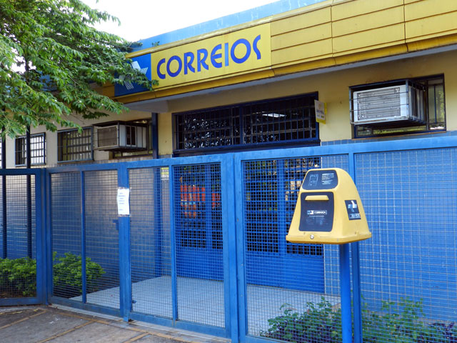 Correios: cabide de empregos para os "cumpanhero".