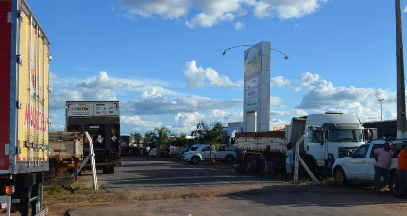 Recinto da Bahia Farm Show está lotado de caminhões