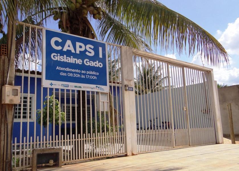 No CAPS I, em funcionamento desde março de 2012, são realizados aproximadamente 178 atendimentos por mês.