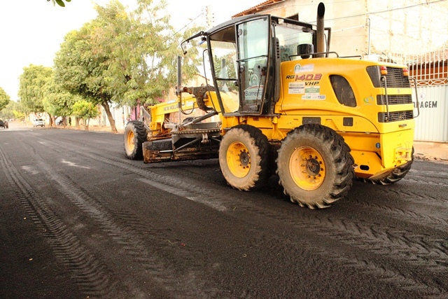 Trabalho de recuperação das ruas que serão utilizadas durante o Carnaoeste