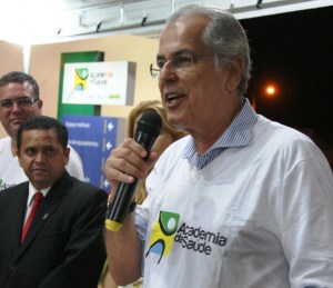 Entusiasta da prática de exercícios físicos, prefeito Humberto Santa Cruz espera que população aproveite da melhor maneira novo espaço dedicado a atividade física do município