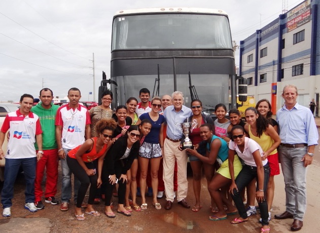 Humberto Santa Cruz e o secretário de Governo, Renato Faedo, receberam a equipe