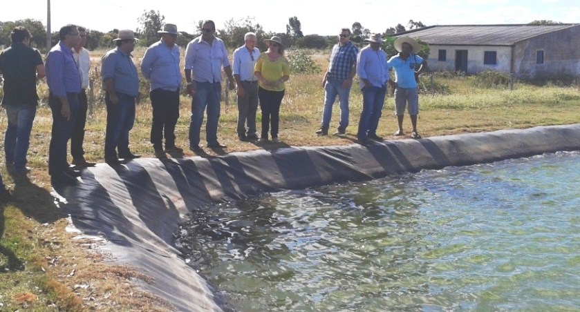  A equipe do Bahia Pesca e da secretaria de Agricultura de LEM visitou o projeto piloto de piscicultura do assentamento