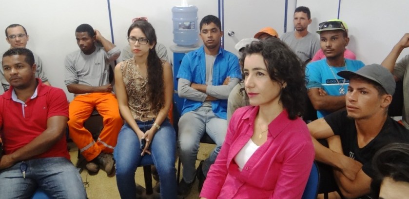 O encontro aconteceu na sala de reuniões da secretaria de Meio Ambiente e contou com a presença de 30 garis