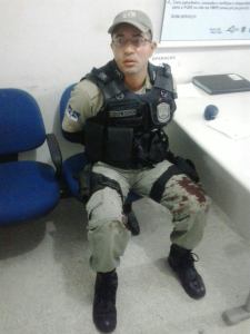 O soldado assassino, já preso.