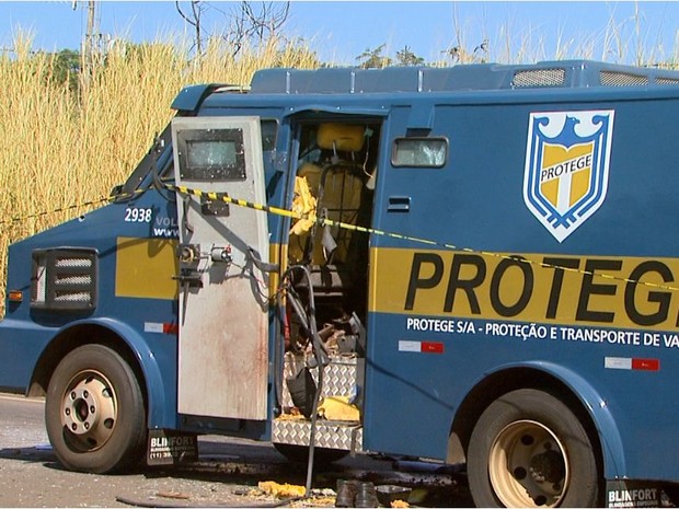 carro_forte_interior_1