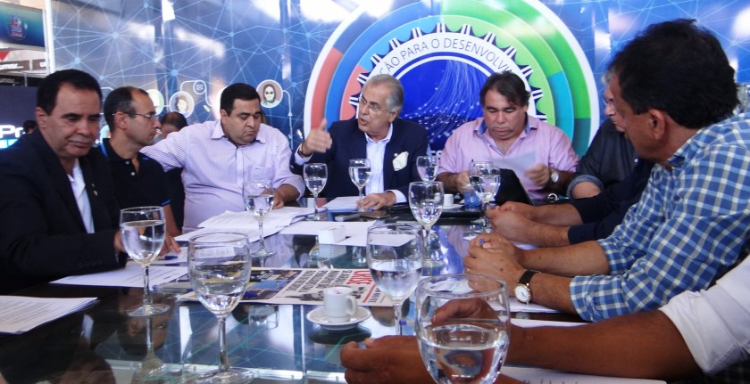 A ideia dos prefeitos que integram a entidade é alterar o modelo para um consórcio interfederativo