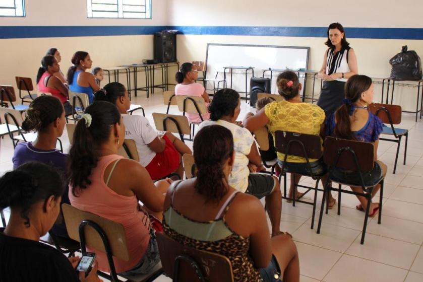 Ciclo de palestras Entre Nós chegou ao Assentamento Rio de Ondas