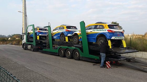 Os carros já embarcados, saem de Portugal, onde participaram do Bajaportoalegre 500, em destino ao porto de Le Havre, na França, onde embarcarão com destino à Argentina.